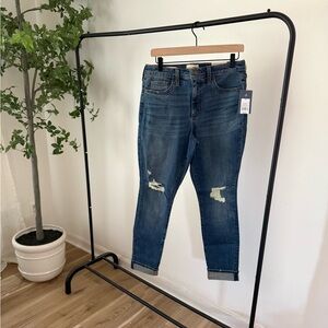 Universal Thread Dark Blue Distressed Skinny Jeans